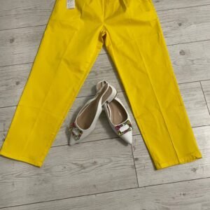 Pantaloni „Golden Glow” – Galben Vibrant, Design Confortabil și Elegant