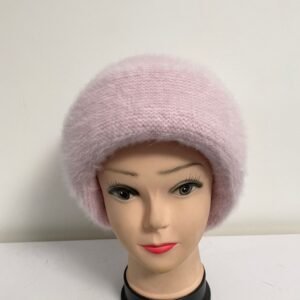 Căciulă Pufoasă Elegantă cu Cristale – Iarnă Premium